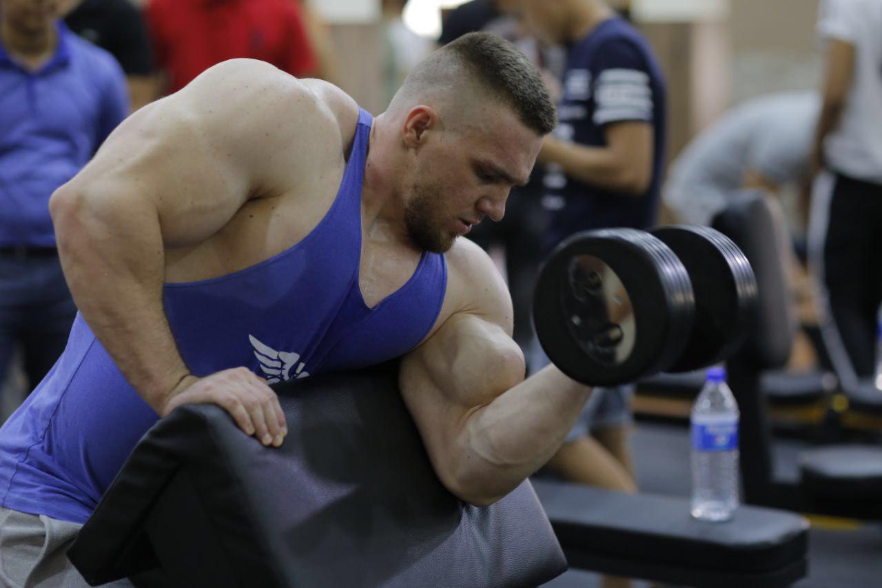 40 грамм углеводов в сутки - Михаил Волынкин фото подготовки к Arnold Classic 2019 - Бодибилдинг форум AnabolicShops