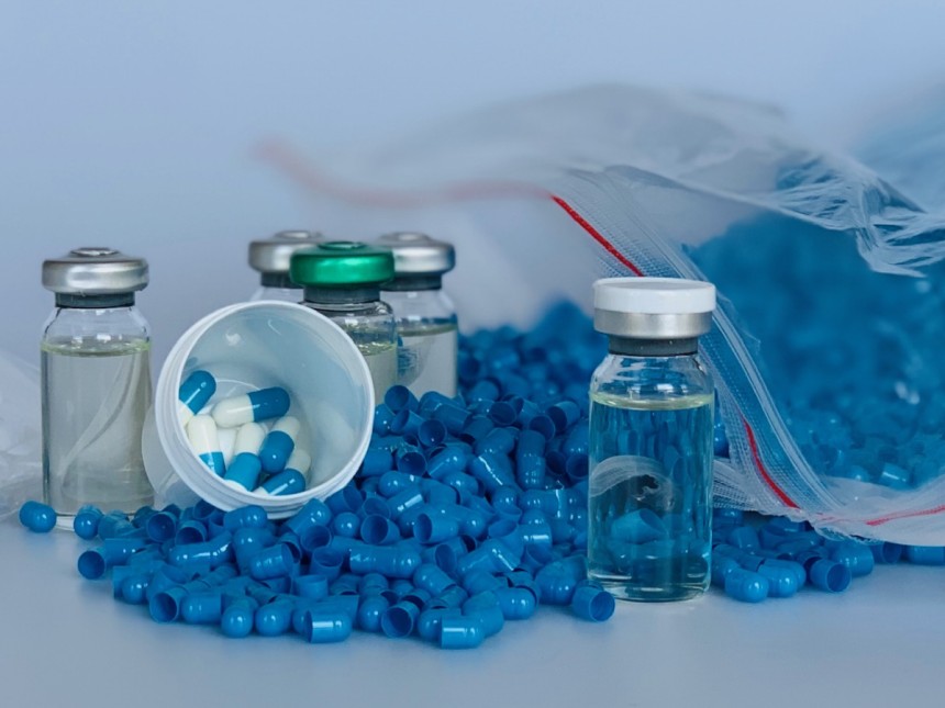 Вскрыта защищенная лаборатория стероидов - Бодибилдинг форум AnabolicShops