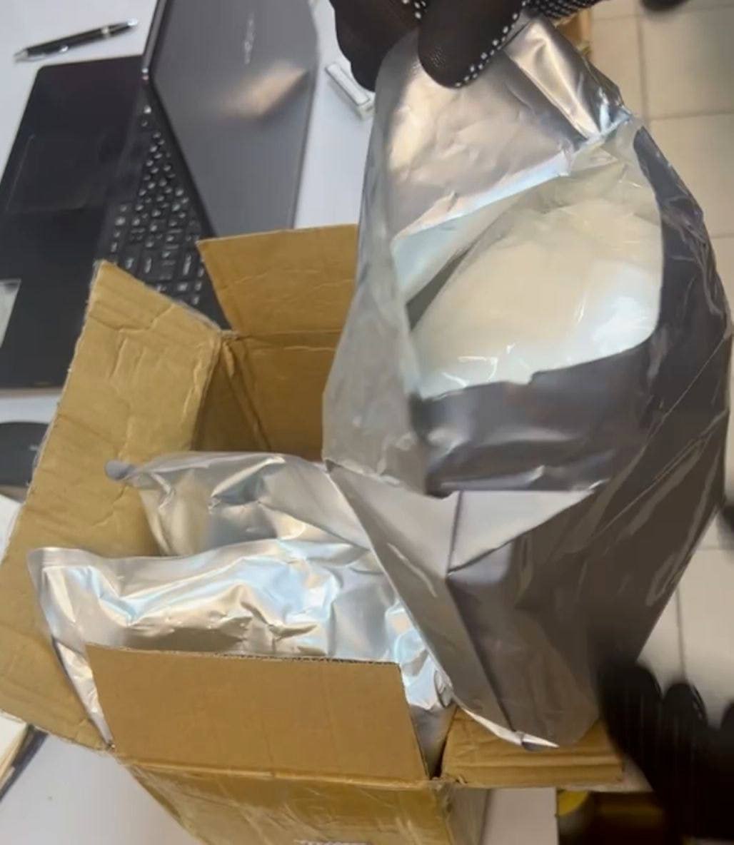 "Хлопки" дилов, курьеров, складов, лабораторий - Бодибилдинг форум AnabolicShops