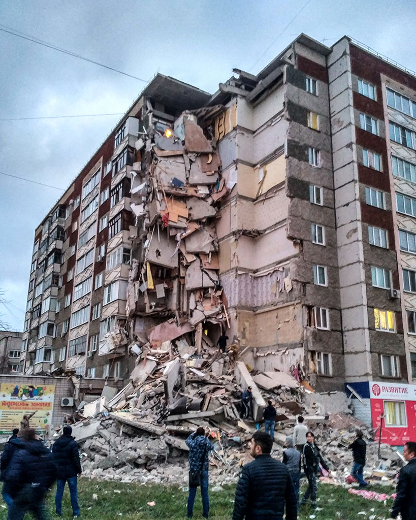 Число погибших при обрушении дома в Ижевске возросло до шести. - Бодибилдинг форум AnabolicShops